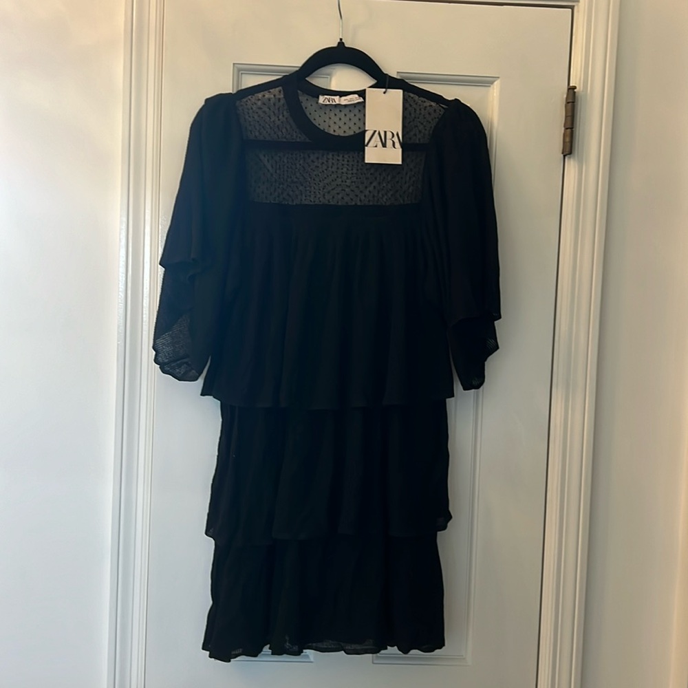 Black knit ruffle tiered tunic with lace